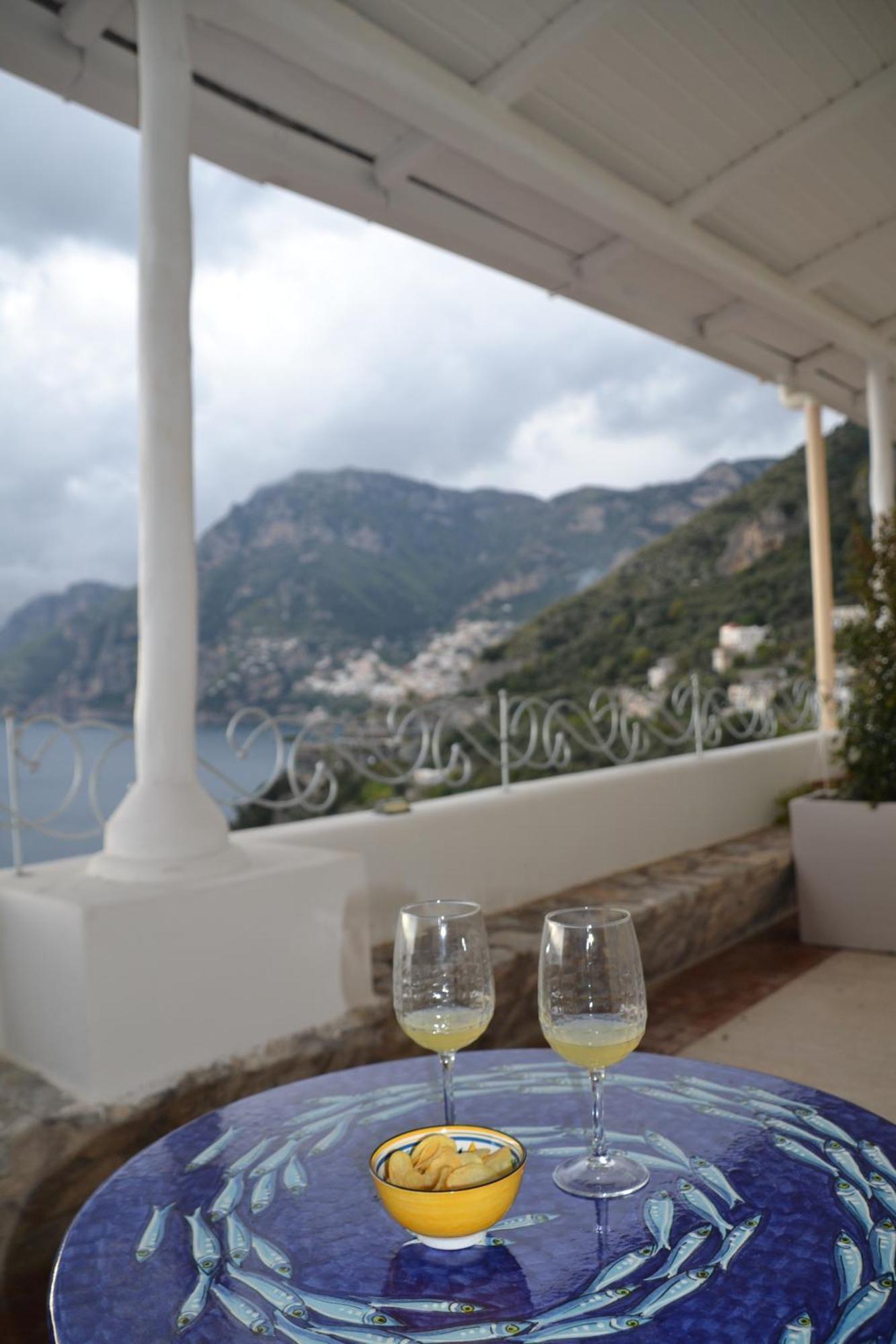 Villa Santa Chiara Positano Suites Exterior foto