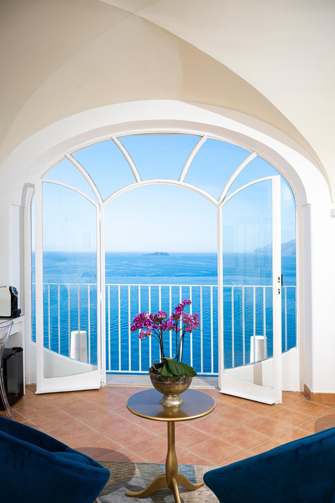 Villa Santa Chiara Positano Suites Exterior foto
